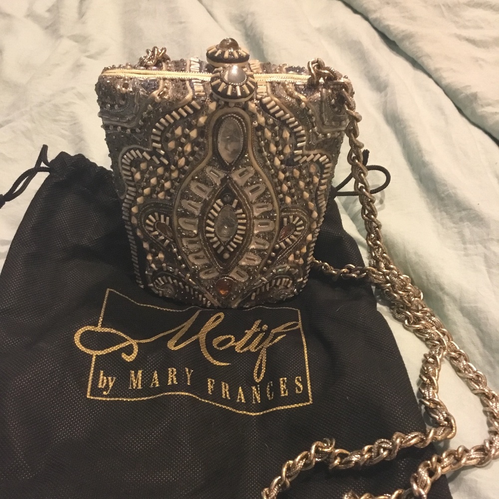 Mary Frances flask bag